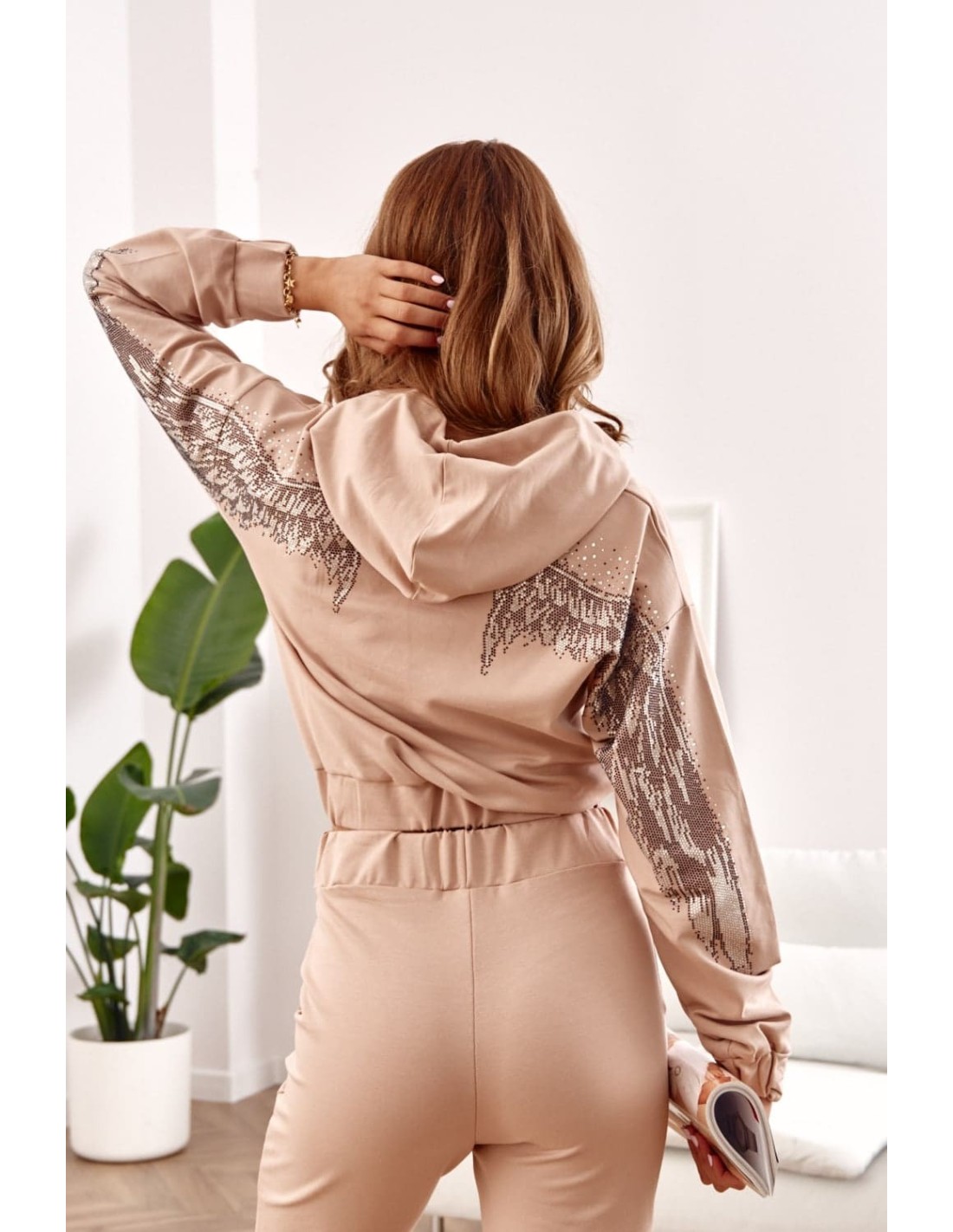 Women\'s tracksuit set with wings, beige FI624 - Online store - Boutique